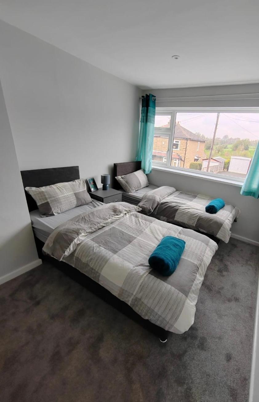 Ferienwohnung Cosy Brighouse 3 Bed House-Great For Contractors Exterior foto